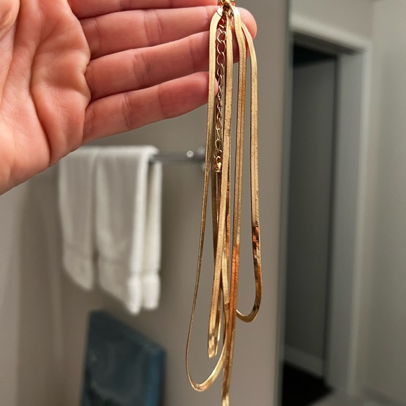 Layed Herringbone Necklace, worn once! - Picture 2 of 6